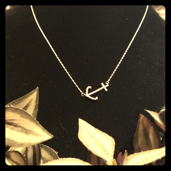 Jewelry - 🚨Flash Sale!🚨 Anchor Necklace